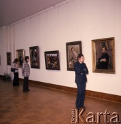 1973, Warszawa, Polska.
Wystawa malarstwa rosyjskiego w Muzeum Narodowym.
Fot. Romuald Broniarek, zbiory Ośrodka KARTA