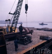 1973, Gdańsk, Polska.
Budowa Portu Północnego.
Fot. Romuald Broniarek, zbiory Ośrodka KARTA