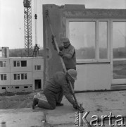 1974, Warszawa, Polska.
Budowa osiedla Stegny.
Fot. Romuald Broniarek, zbiory Ośrodka KARTA