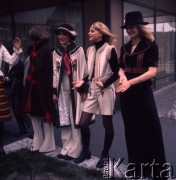 1974, Warszawa, Polska.
Pokaz mody damskiej w Hotelu Forum.
Fot. Romuald Broniarek, zbiory Ośrodka KARTA