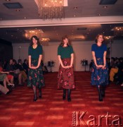 1974, Warszawa, Polska.
Pokaz mody damskiej w Hotelu Forum.
Fot. Romuald Broniarek, zbiory Ośrodka KARTA