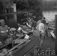 1974, Mazury, Polska.
Spływ kajakowy.
Fot. Romuald Broniarek, zbiory Ośrodka KARTA