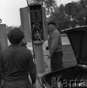 1974, Janów Lubelski, Polska.
Stacja benzynowa.
Fot. Romuald Broniarek, zbiory Ośrodka KARTA