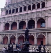 1975, Poznań, Polska.
Fontanna Prozerpiny na Starym Rynku.
Fot. Romuald Broniarek, zbiory Ośrodka KARTA