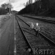 1975, Siekierki, Polska.
Tory kolejowe.
Fot. Romuald Broniarek, zbiory Ośrodka KARTA