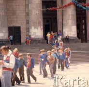 1975, Warszawa, Polska.
Plac Defilad. W tle Pałac Kultury i Nauki.
Fot. Romuald Broniarek, zbiory Ośrodka KARTA