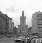 1975, Warszawa, Polska.
Ulica Złota oraz Pałac Kultury i Nauki.
Fot. Romuald Broniarek, zbiory Ośrodka KARTA