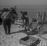 1975, Sztutowo, Polska.
Rybacy.
Fot. Romuald Broniarek, zbiory Ośrodka KARTA