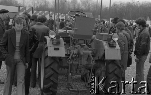 6.04.1977, Katowice, Polska.
Dni Radzieckiej Nauki i Techniki.
Fot. Romuald Broniarek, zbiory Ośrodka KARTA