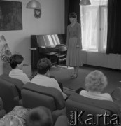 1981, Elbląg, Polska.
Klub Towarzystwa Przyjaźni Polsko-Radzieckiej.
Fot. Romuald Broniarek, zbiory Ośrodka KARTA