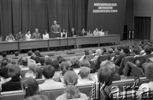1981, Warszawa, Polska.
Ogólnopolski Zlot Aktywistów Szkolnych Towarzystwa Przyjaźni Polsko-Radzieckiej w Domu Przyjaźni TPPR przy ulicy Marszałkowskiej 115.
Fot. Romuald Broniarek, zbiory Ośrodka KARTA