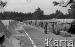 1981, Polska.
Lotnisko wojskowe.
Fot. Romuald Broniarek, zbiory Ośrodka KARTA