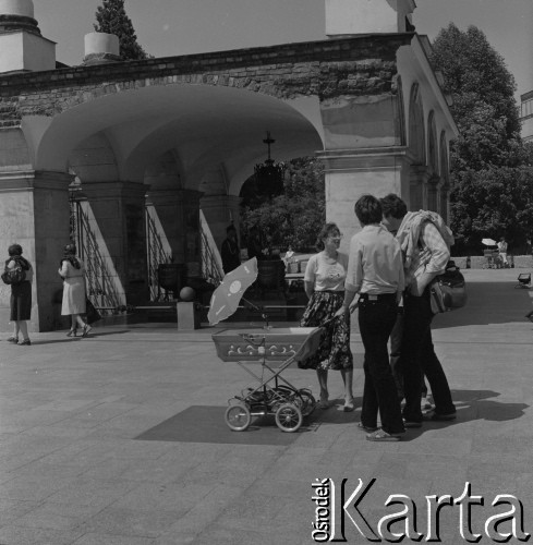 1982, Warszawa, Polska.
Grób Nieznanego Żołnierza.
Fot. Romuald Broniarek, zbiory Ośrodka KARTA