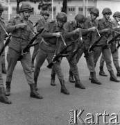 1982, Toruń, Polska.
Wyższa Szkoła Oficerska Wojsk Rakietowych i Artylerii.
Fot. Romuald Broniarek, zbiory Ośrodka KARTA