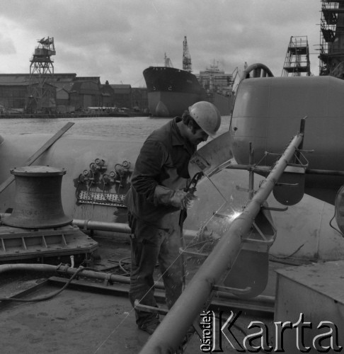 1983, Gdańsk, Polska.
Stocznia Gdańska im. Lenina.
Fot. Romuald Broniarek, zbiory Ośrodka KARTA