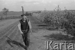 1983, Witnica, Polska.
Gospodarstwo osadnika wojskowego Stanisława Dudka.
Fot. Romuald Broniarek, zbiory Ośrodka KARTA