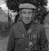 1983, województwo szczecińskie, Polska.
Osadnicy wojskowi.
Fot. Romuald Broniarek, zbiory Ośrodka KARTA