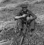 1983, Wola Osowińska, Polska.
Żniwa.
Fot. Romuald Broniarek, zbiory Ośrodka KARTA
