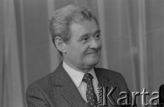 1983, Warszawa, Polska.
Wręczenie nagród teatralnych tygodnika „Przyjaźń” w Domu Przyjaźni Towarzystwa Przyjaźni Polsko-Radzieckiej przy ulicy Marszałkowskiej 115. Aktor Bronisław Pawlik.
Fot. Romuald Broniarek, zbiory Ośrodka KARTA