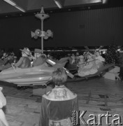 1984, Warszawa, Polska.
Zabawa noworoczna dla dzieci w Domu Przyjaźni Towarzystwa Przyjaźni Polsko-Radzieckiej na ulicy Marszałkowskiej 115.
Fot. Romuald Broniarek, zbiory Ośrodka KARTA