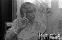 1985, Polska.
Aktorka Ewa Szykulska.
Fot. Romuald Broniarek, zbiory Ośrodka KARTA