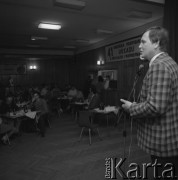 1986, Łódź, Polska.
Posiedzenie komisji szkolnej Towarzystwa Przyjaźni Polsko-Radzieckiej.
Fot. Romuald Broniarek, zbiory Ośrodka KARTA
