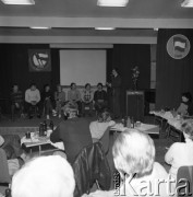 1986, Łódź, Polska.
Posiedzenie komisji szkolnej Towarzystwa Przyjaźni Polsko-Radzieckiej.
Fot. Romuald Broniarek, zbiory Ośrodka KARTA