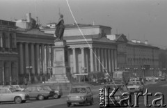 1986, Warszawa, Polska.
Pomnik Feliksa Dzierżyńskiego na placu Feliksa Dzierżyńskiego.
Fot. Romuald Broniarek, zbiory ośrodka KARTA