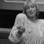1986, Warszawa, Polska.
Spotkanie z aktorką Ewą Szykulską w Domu Przyjaźni Towarzystwa Przyjaźni Polsko-Radzieckiej przy ulicy Marszałkowskiej 115.
Fot. Romuald Broniarek, zbiory Ośrodka