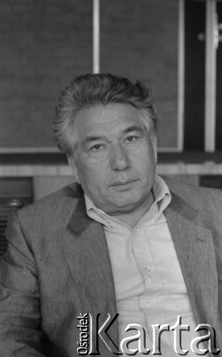 1987, warszawa, Polska.
Czingiz Ajtmatow - rosyjski i kirgiski pisarz.
Fot. Romuald Broniarek, zbiory Ośrodka KARTA