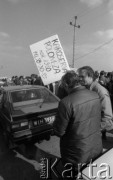 1987, Warszawa, Polska.
Giełda samochodowa na Bemowie.
Fot. Romuald Broniarek, zbiory Ośrodka KARTA
