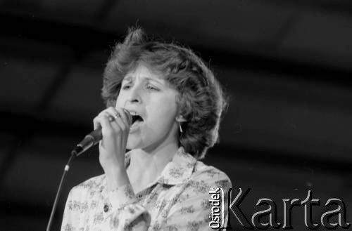 Czerwiec 1980, Zielona Góra, Polska.
Występ podczas XVI Festiwalu Piosenki Radzieckiej w Zielonej Górze.
Fot. Romuald Broniarek, zbiory Ośrodka KARTA