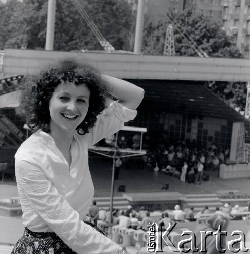 Czerwiec 1980, Zielona Góra, Polska.
Uczestniczka XVI Festiwalu Piosenki Radzieckiej w Zielonej Górze.
Fot. Romuald Broniarek, zbiory Ośrodka KARTA