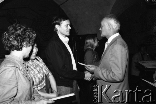 Czerwiec 1984, Zielona Góra, Polska.
XX Festiwal Piosenki Radzieckiej. Uroczystość wręczenia odznaczeń i dyplomów.
Fot. Romuald Broniarek, zbiory Ośrodka KARTA