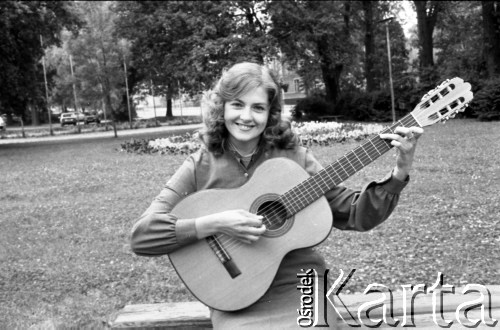 Czerwiec 1985, Zielona Góra, Polska.
Uczestniczka XXI Festiwalu Piosenki Radzieckiej. 
Fot. Romuald Broniarek, zbiory Ośrodka KARTA