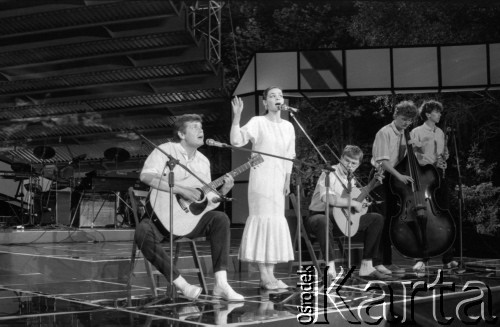 1987, Zielona Góra, Polska.
Występ zespołu podczas XXIII Festiwalu Piosenki Radzieckiej. 
Fot. Romuald Broniarek, zbiory Ośrodka KARTA