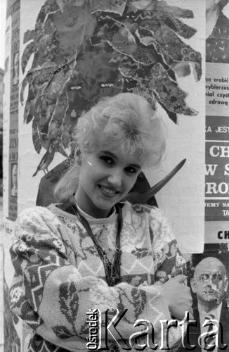 1989, Zielona Góra, Polska.
Uczestniczka XXV Festiwalu Piosenki Radzieckiej. 
Fot. Romuald Broniarek, zbiory Ośrodka KARTA