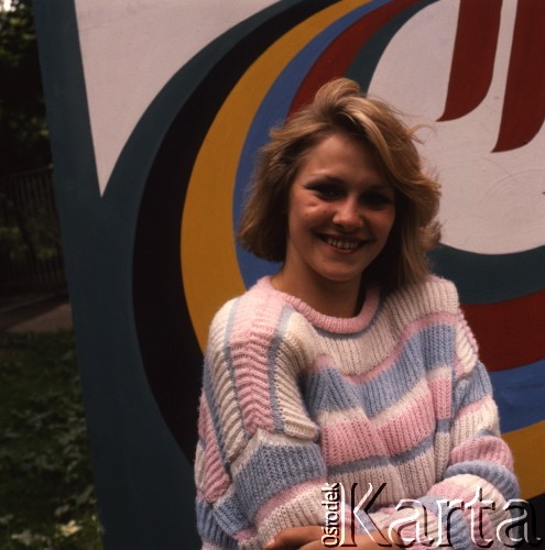 1989, Zielona Góra, Polska.
Uczestniczka XXV Festiwalu Piosenki Radzieckiej. 
Fot. Romuald Broniarek, zbiory Ośrodka KARTA