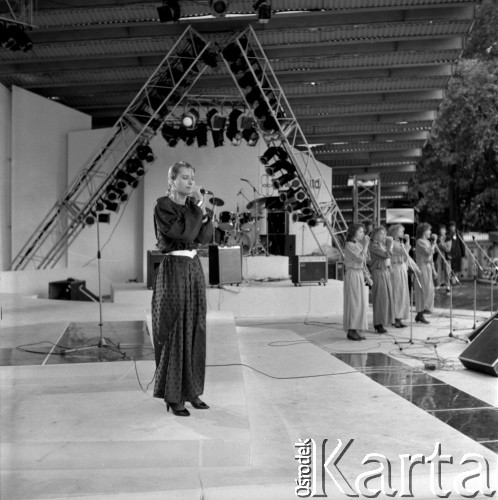 1989, Zielona Góra, Polska.
Występ podczas XXV Festiwalu Piosenki Radzieckiej. 
Fot. Romuald Broniarek, zbiory Ośrodka KARTA