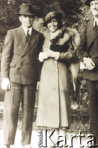 8.08.1935, Lwów, Polska.
Wanda z domu Rudeńska i Henryk Kuroniowie.
Fot. NN, kolekcja Jacka Kuronia, zbiory Ośrodka KARTA