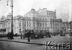 Lata 30., Lwów, Lwowskie woj.
Dworzec kolejowy. 
Fot. Julian Krogulski, zbiory Oúrodka KARTA, udostępnił Mariusz Krogulski.