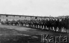 1918-1939, Ciechanów, Polska.
11 pułk ułanów legionowych im. Marszałka Edwarda Rydza-Śmigłego.
Fot. NN, zbiory Ośrodka Karta, z kolekcji Stefana Mosińskiego - udostępniła Natalia Stachoń