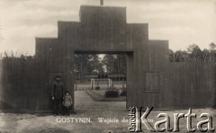 Lipiec 1930, Gostynin, Polska.
Stadion im. Marszałka Piłsudskiego w Gostyninie.
Fot. NN, zbiory Ośrodka KARTA, udostępniła Aldona Nikoniuk.

