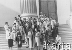 1936 lub 1937, Warszawa, Polska.
Uczestniczki kursu przysposobienia wojskowego.
Fot. NN, zbiory Ośrodka KARTA, udostępniła Aldona Nikoniuk.

