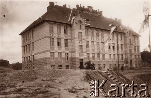 1920-1939, Lwów, Polska.
 Budynek Bursy Grunwaldzkiej przy ul. Sobińskiego 15.
 Fot. NN, zbiory Ośrodka KARTA, udostępnił Jurij Karpenczuk
   
