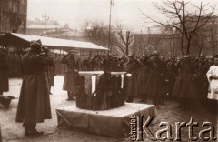 Lata 20., Lwów, Polska.
Plac św. Ducha, uroczystości wojskowe.
Fot. NN, zbiory Ośrodka KARTA, udostępnił Jurij Karpenczuk
   
