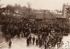 1.05.1933, Lwów, Polska.
Wiec z okazji 1 Maja.
Fot. NN, zbiory Ośrodka KARTA, udostępnił Jurij Karpenczuk
   
