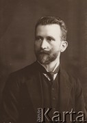 Przed 1914, Lwów, Austro-Węgry.
Dyrektor Izby Handlowej i Przemysłowej założonej we Lwowie w 1850 r., Portret.
Fot. NN, zbiory Ośrodka KARTA, udostępnił Jurij Karpenczuk
   
