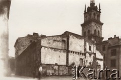 1900-1914, Lwów, Austro-Węgry.
 Stare Miasto, miejsce Po rozebranej kamienicy na rogu Blacharskiej i Arsenalskiej, z lewej wylot na ul. Podwale, z prawej wieża Cerkwii Wołoskiej. Na ścianach wiszą plakaty i obwieszczenia.
 Fot. NN, zbiory Ośrodka KARTA, udostępnił Jurij Karpenczuk
   
