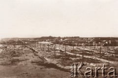 1916, Lwów
 Cmentarz żołnierzy rosyjskich Poległych w latach 1914-1915, na horyzoncie Kopiec Unii Lubelskiej.
 Fot. NN, zbiory Ośrodka KARTA, udostępnił Jurij Karpenczuk
   

